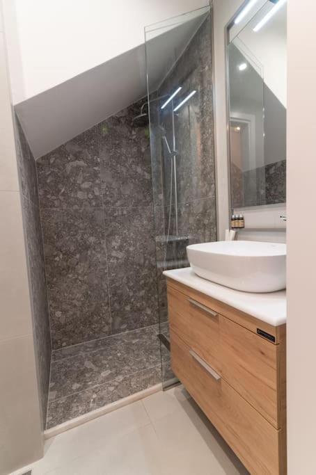 Apartamento Μεζονέτα Με Θέα Στο Πάρκο Σταύρος Νιάρχος One Atenas Exterior foto