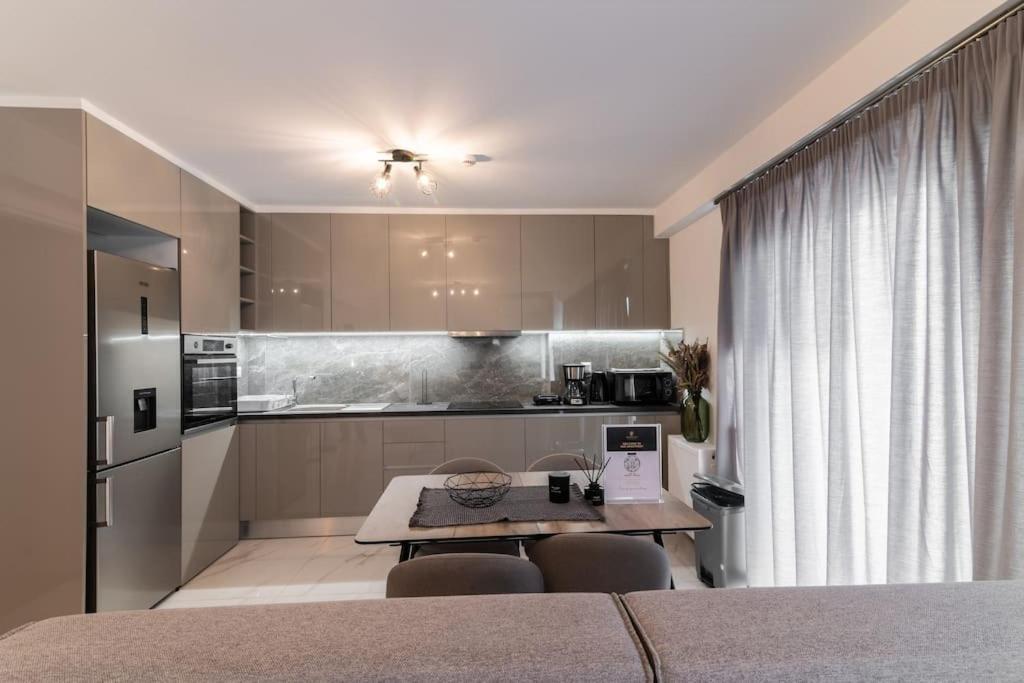 Apartamento Μεζονέτα Με Θέα Στο Πάρκο Σταύρος Νιάρχος One Atenas Exterior foto